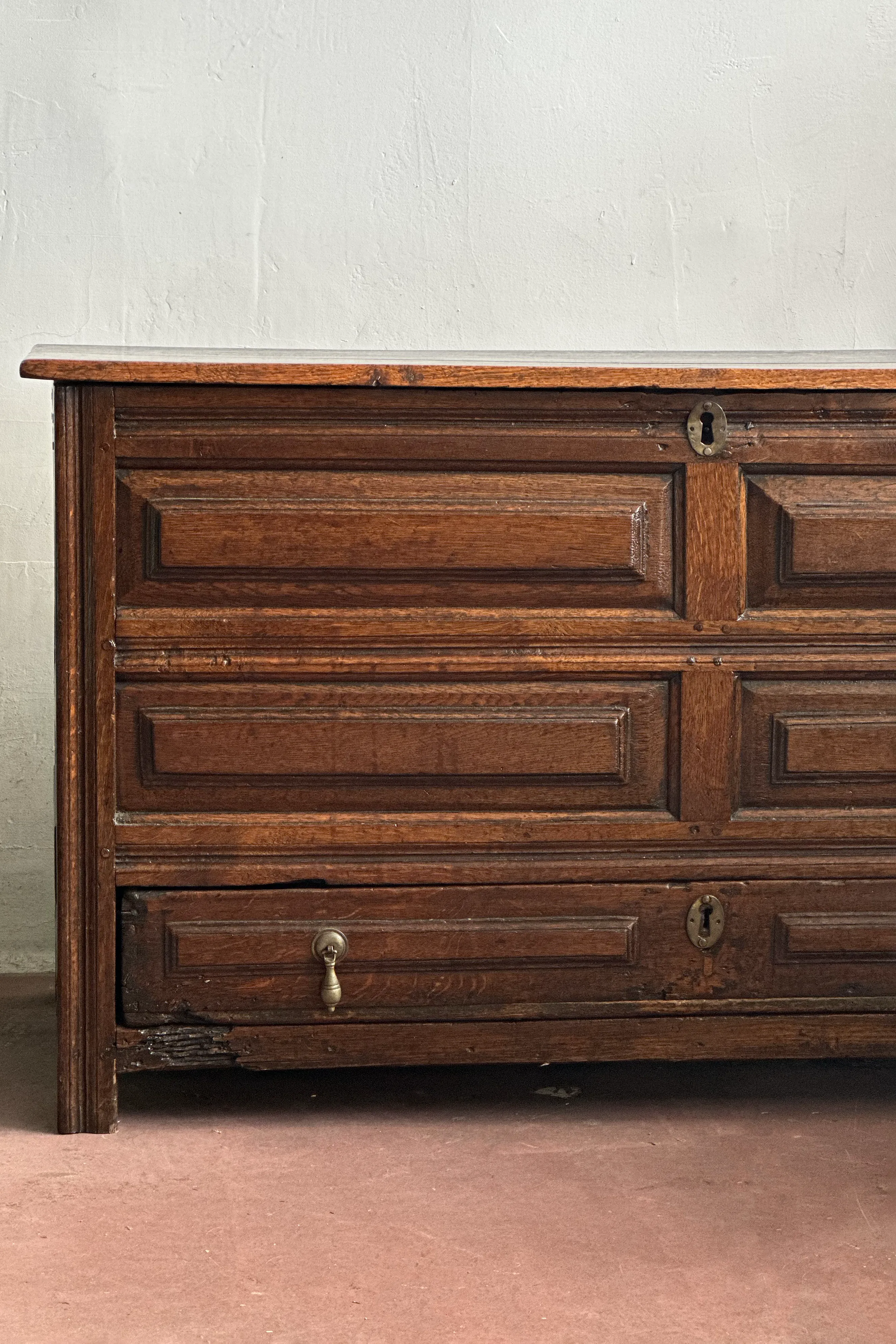 Antique English Georgian Oak Blanket Chest With Drawer