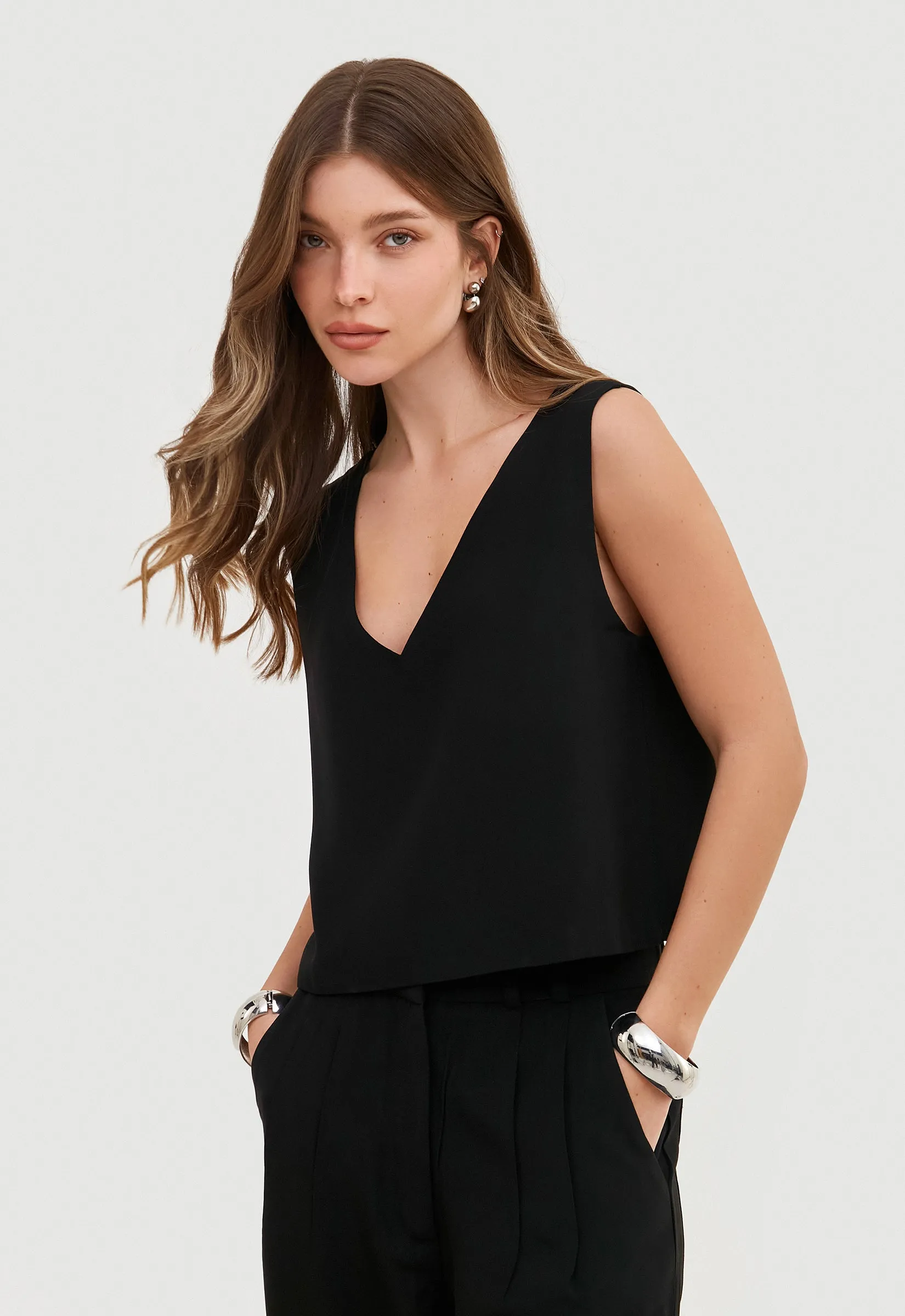 Blusa Crepe Decote V Léa - Preto