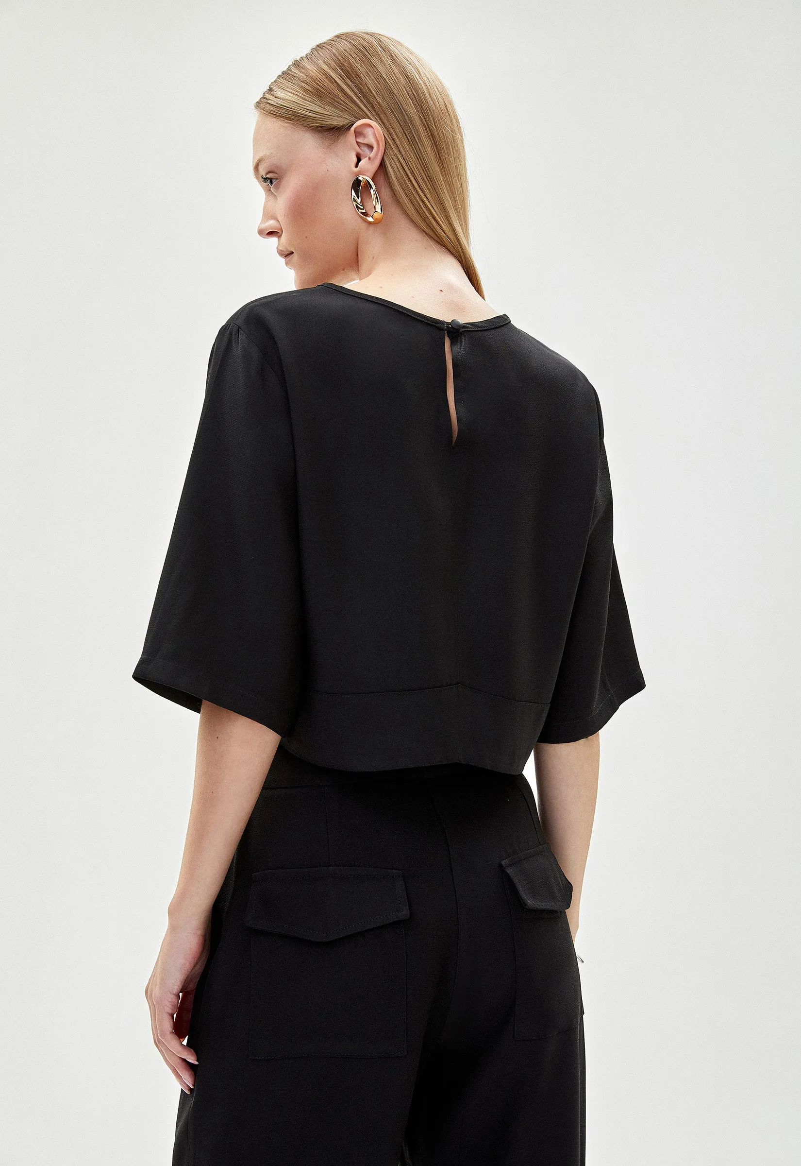 Blusa Crepe Manga Bella - Preto