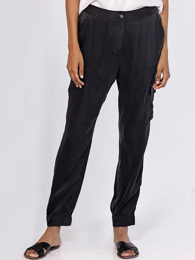 Go Silk Luxe Cargo Hold Pant