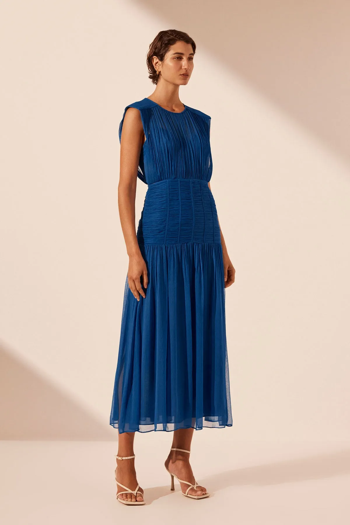 MAYA RUCHED SLEEVELESS MIDI DRESS - STRONG BLUE