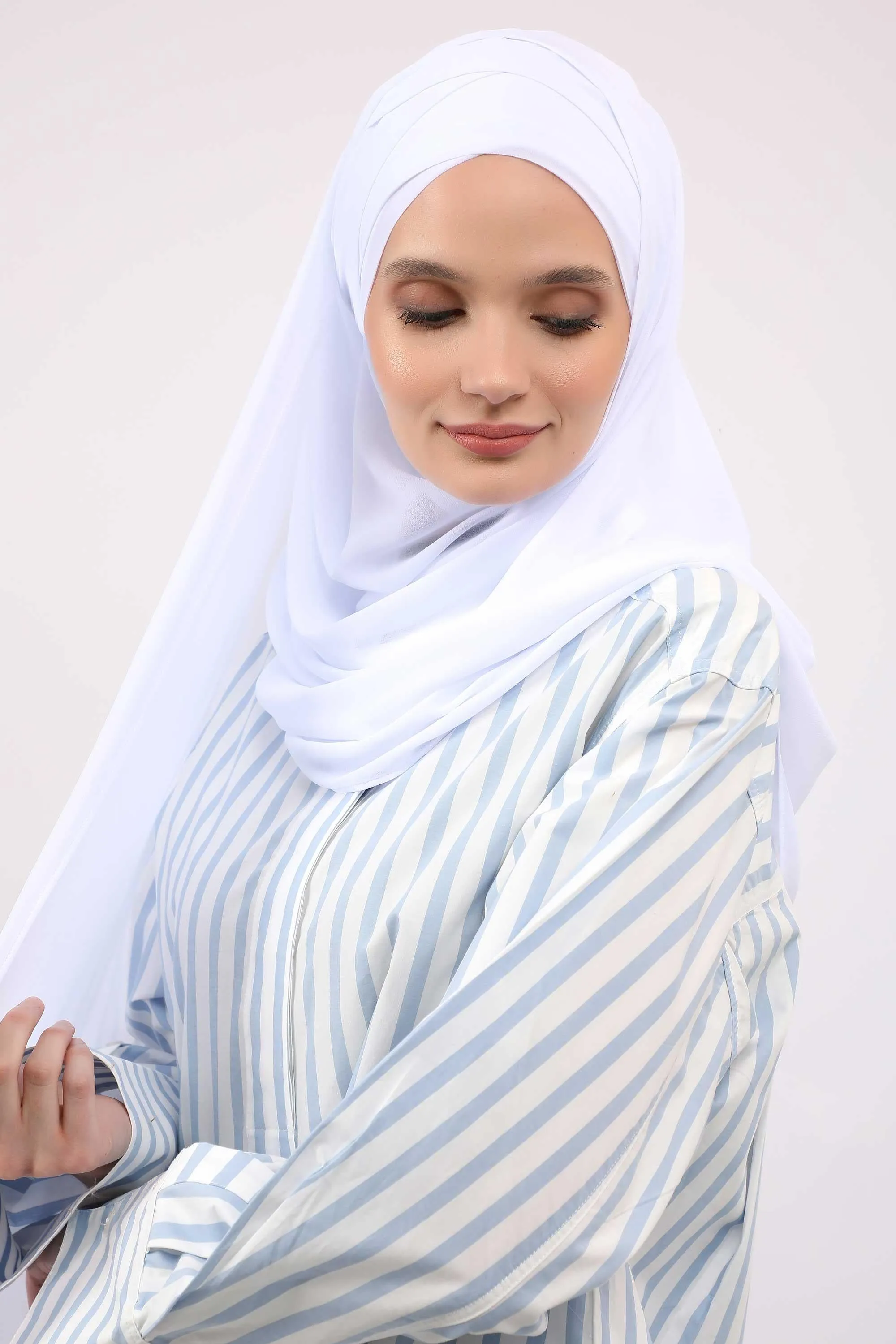 Premium Chiffon Shawl Hijab for Everyday Wear, Lightweight Breathable Women's Headscarf, Soft Chiffon Hijab Scarf for Women,CPS-15