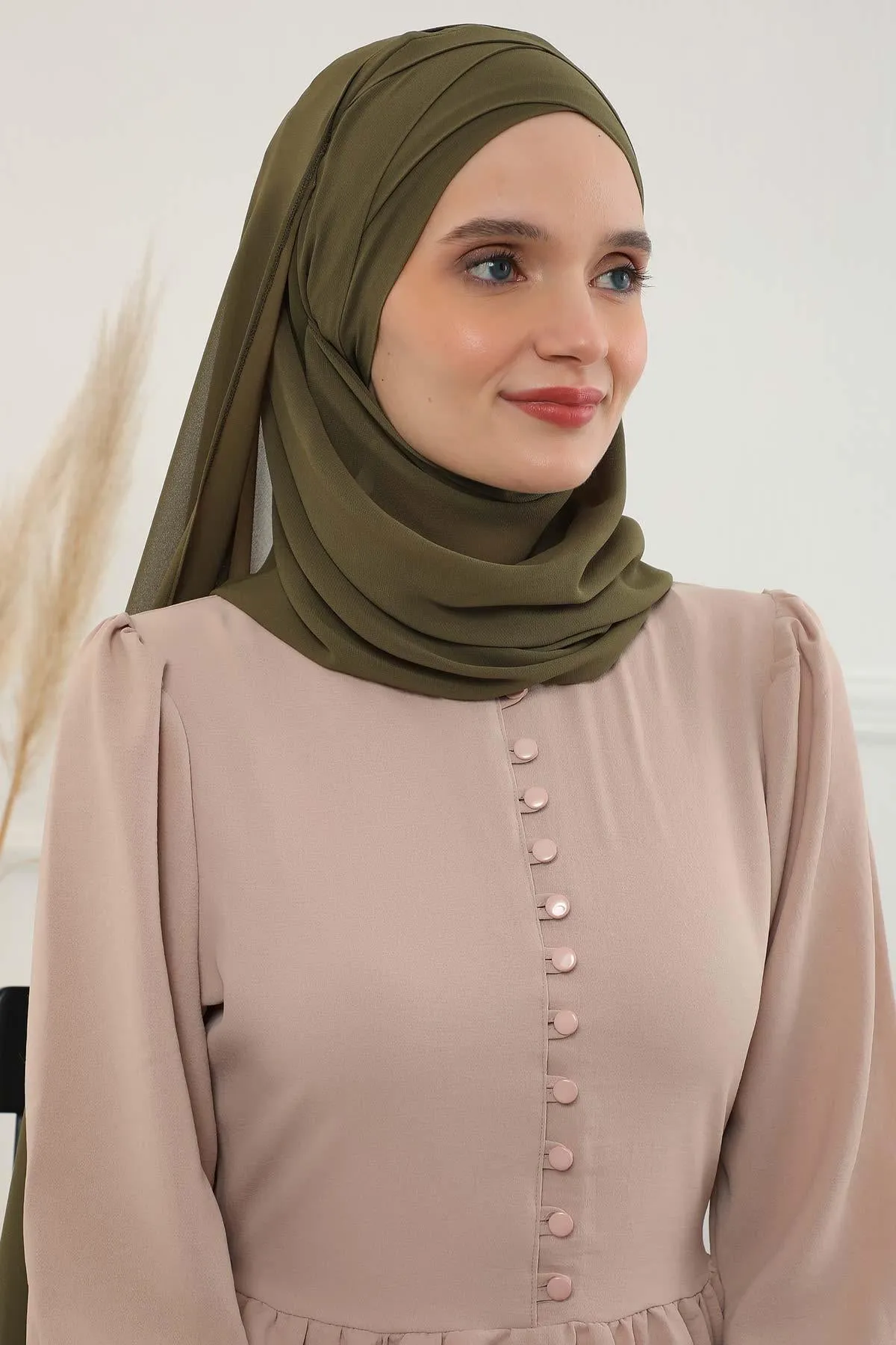 Premium Chiffon Shawl Hijab for Everyday Wear, Lightweight Breathable Women's Headscarf, Soft Chiffon Hijab Scarf for Women,CPS-15