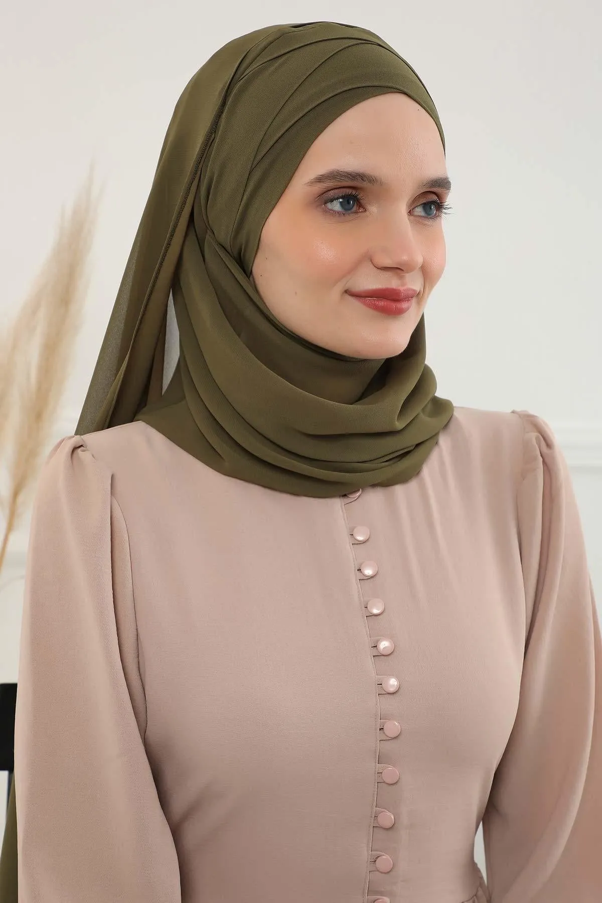 Premium Chiffon Shawl Hijab for Everyday Wear, Lightweight Breathable Women's Headscarf, Soft Chiffon Hijab Scarf for Women,CPS-15