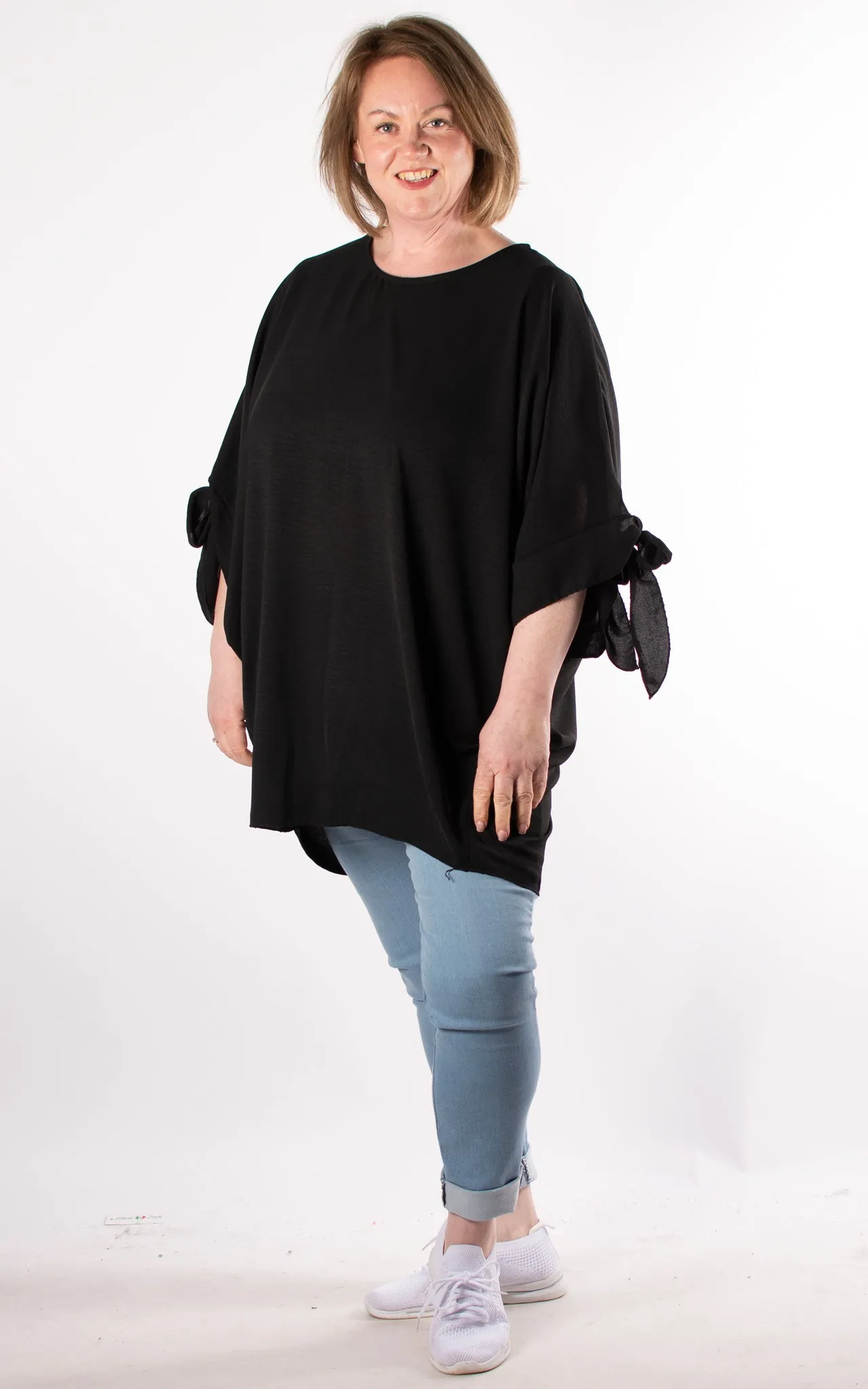 Whoopi Bow Sleeve Top | Black